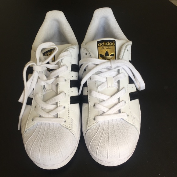 le adidas superstar numero 7 poshmark indossato una donna le adidas superstar numero 7 poshmark indossato una donna